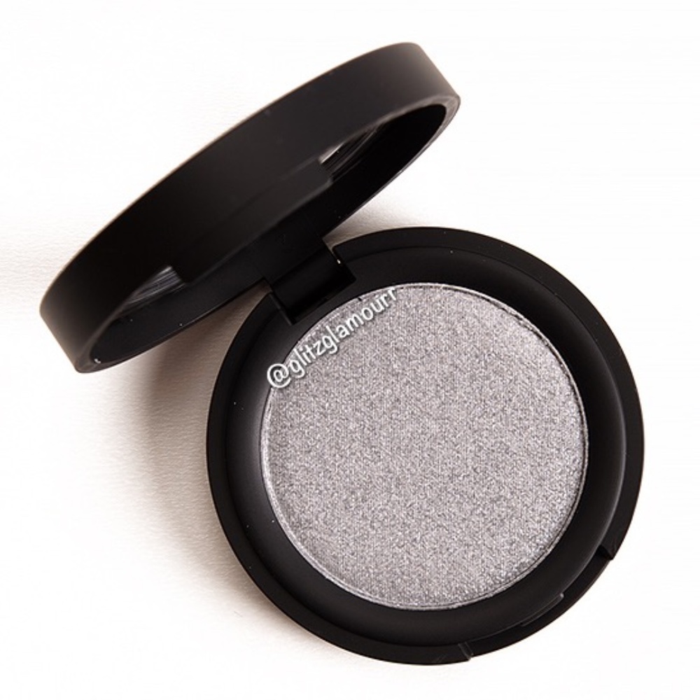 ⚡️Kat Von D Metal Crush Eyeshadow⚡️